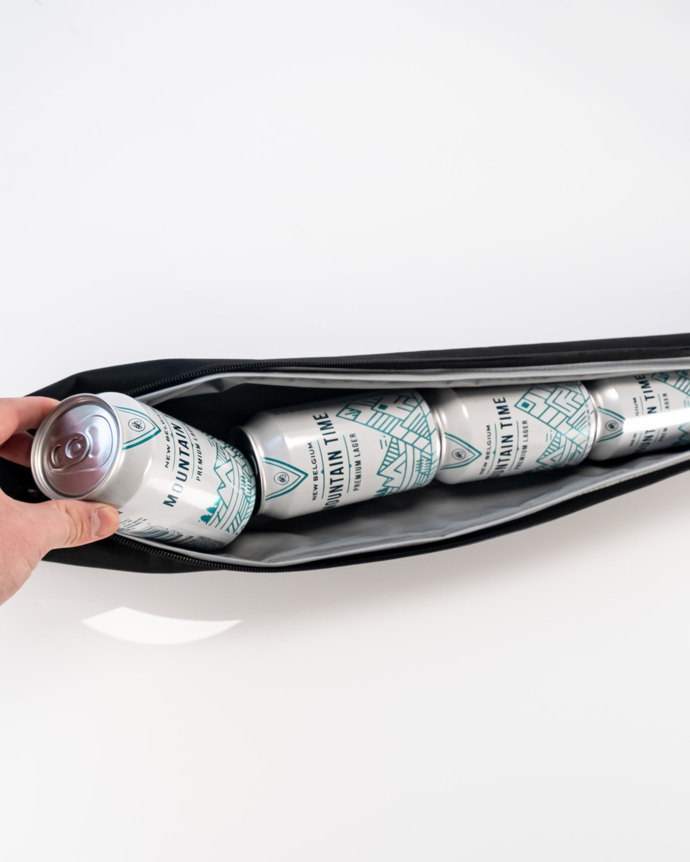 Golf Bag Beer Sleeve – Insulated 7-Can Cooler in Black