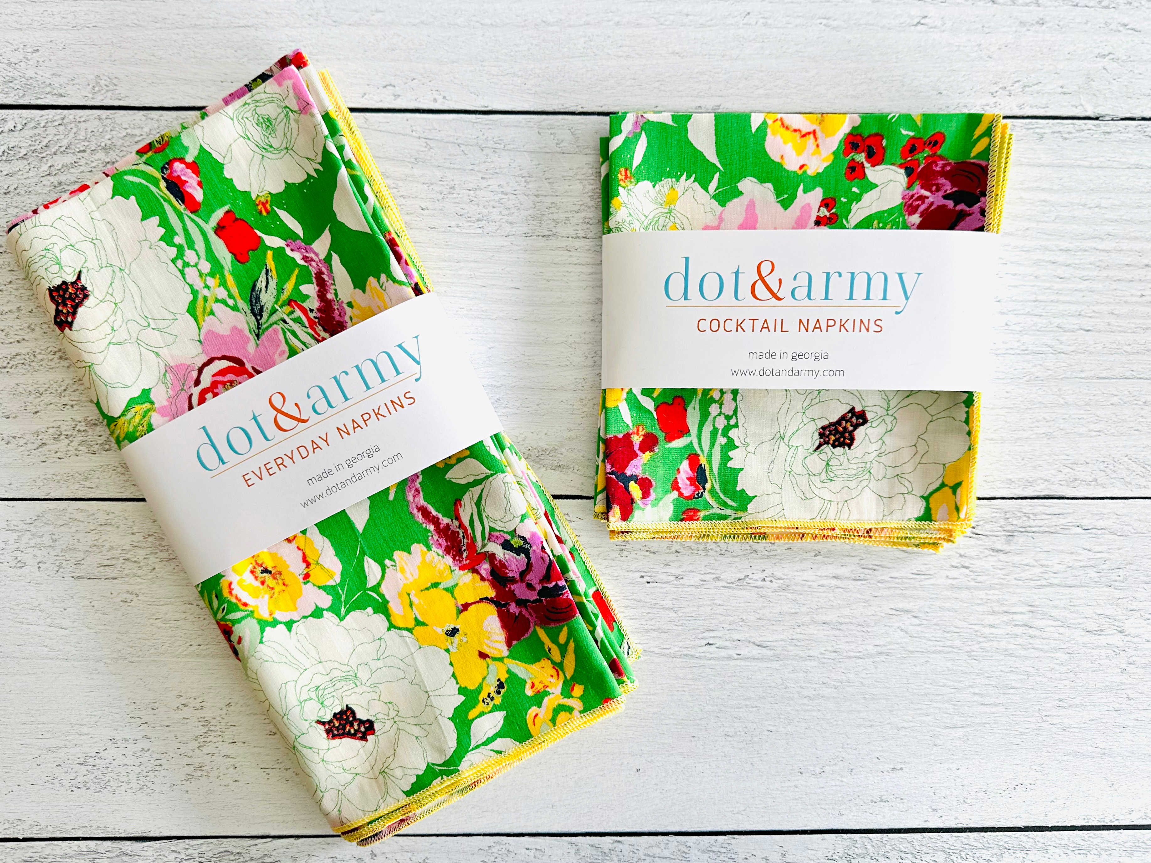 Terrace Garden Floral Cloth Napkins — Set of 4 | 3 Sizes