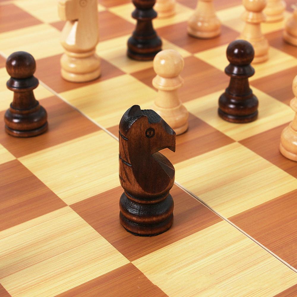 Foldable Wooden Chess Set – Portable Lightweight Board Game for Home, Travel & Gifting