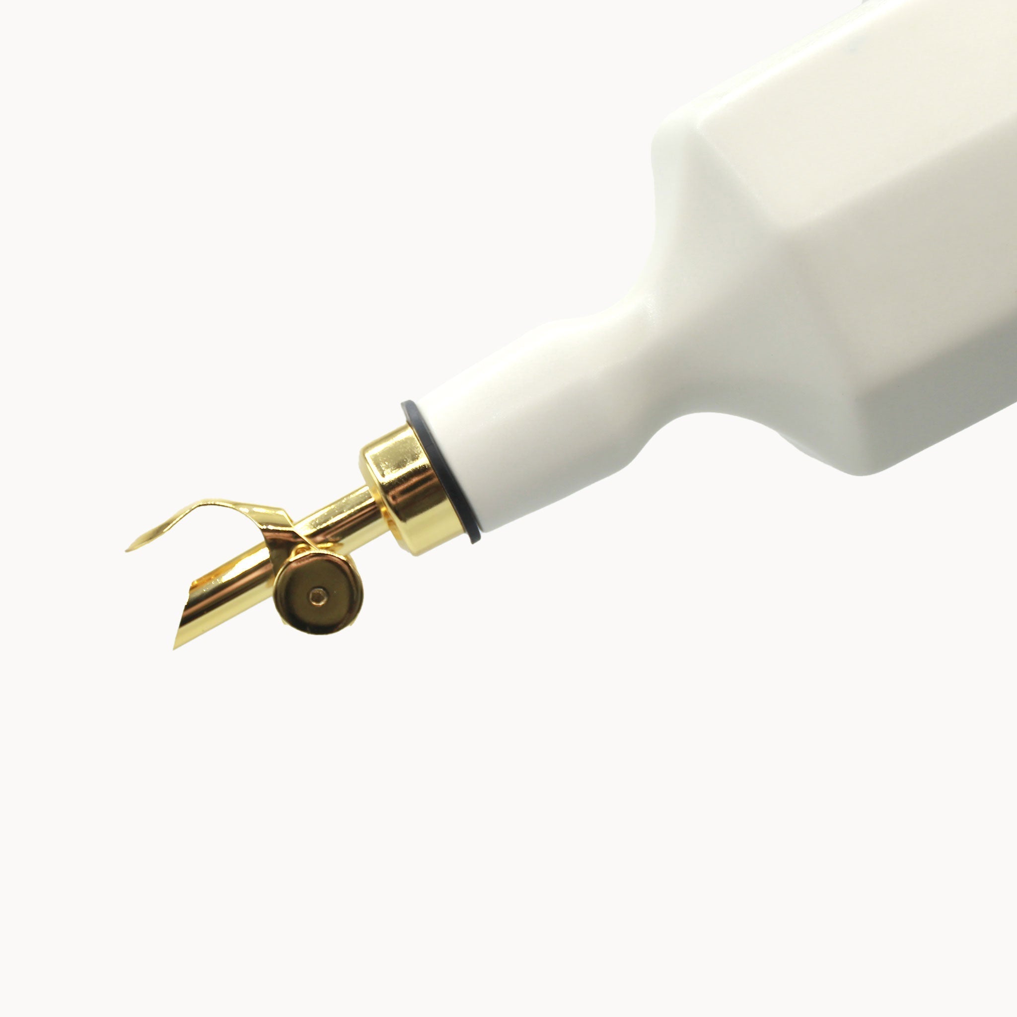 Self-Closing Gold Bottle Spout – Bar Pourer for Spirits & Liquor